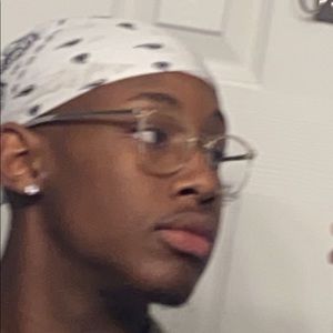 Meet your Posher, Jay